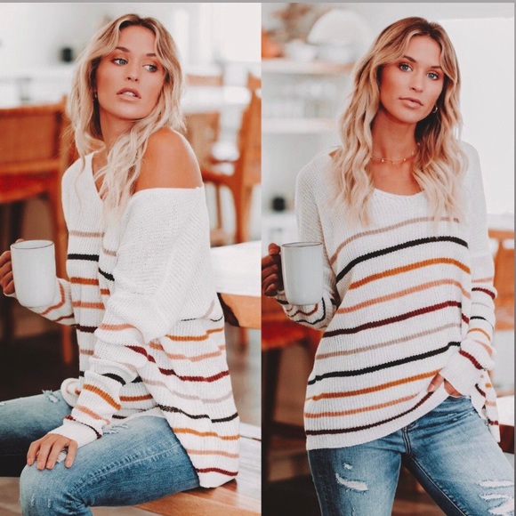 Vici Sweaters - Sunday Sale❣️ Vici knit sweater - like new